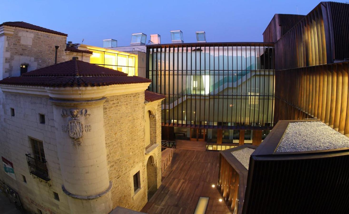 Luxury Pintoreria Vitoria ภายนอก รูปภาพ